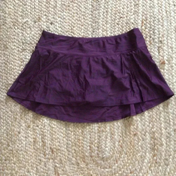 - Kona Sol Women’s Swim Skort Skertini Burgundy - Picture 1 of 5